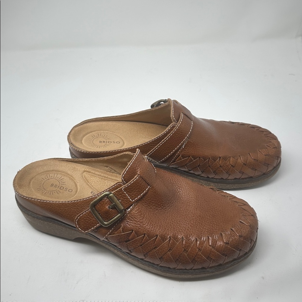 Brioso Jordyn Leather Clogs size 8M - Picture 2 of 6